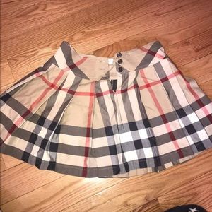 never worn Burberry skirt!